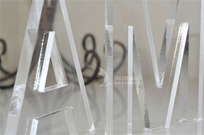 水晶字、PVC字、鈦金字的特點(diǎn)